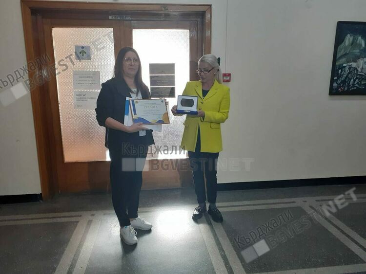 Светла Илчева от СУ“Отец Паисий“получи награда за иновация при конкуренцията на 20 000 педагози