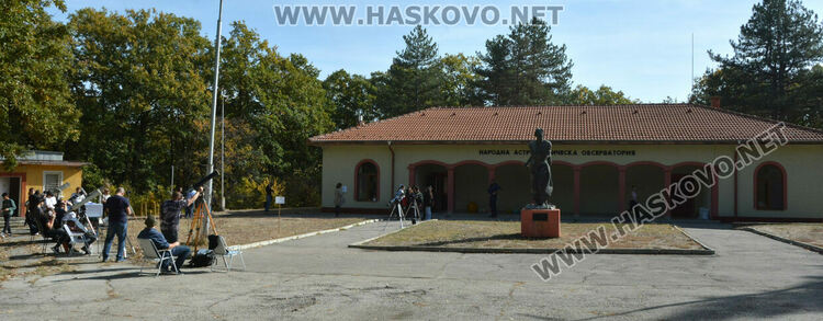 Красотата на частичното слънчево затъмнение регистрираха в Хасково и Димитровград