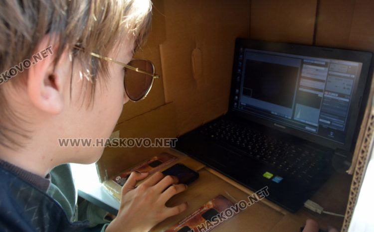 Красотата на частичното слънчево затъмнение регистрираха в Хасково и Димитровград