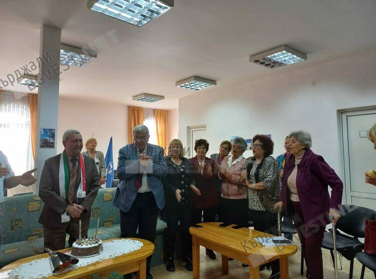 Почетоха ветерана-фронтовак Нико Костов в Кърджали