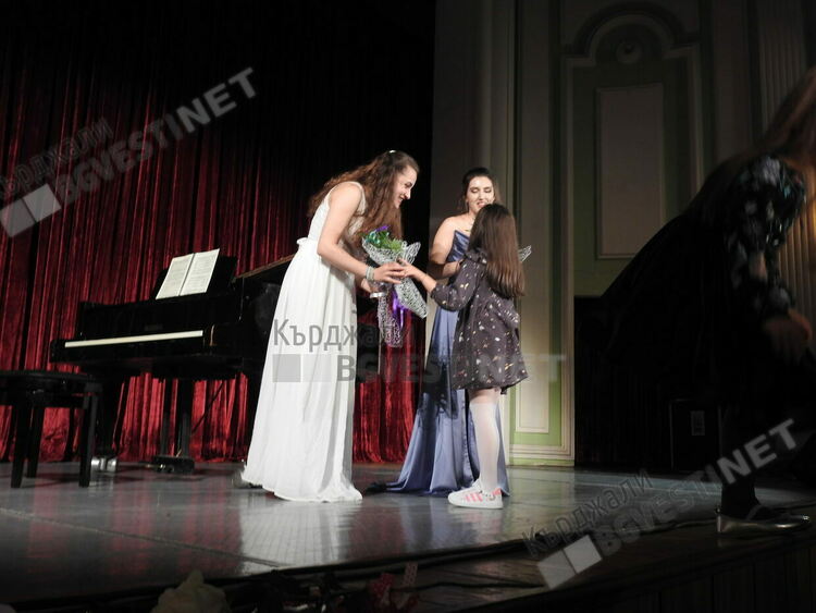 Камерният концерт „Пътят към Орфей” препълни Дома на културата