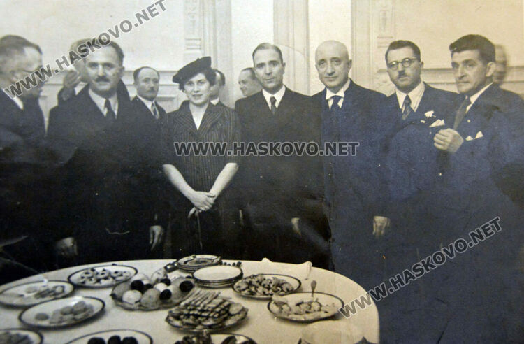 Депутатската значка и майсторското свидетелство на Георги Чалбуров са в колекцията на Регионалния исторически музей