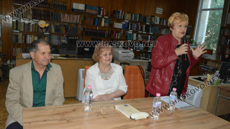 Елка Няголова представи „Парапет за душата“, обявена за най-добра поетична книга