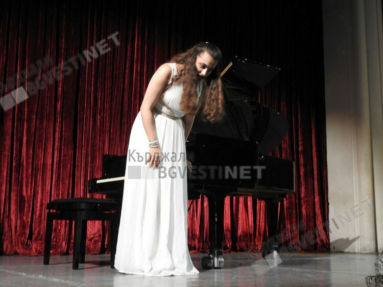 Камерният концерт „Пътят към Орфей” препълни Дома на културата