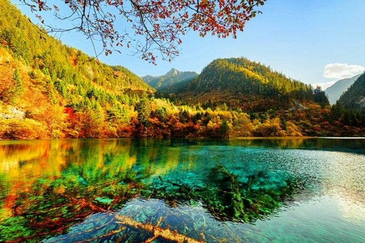 Топло и предимно слънчево в петък, но сутринта с мъгла