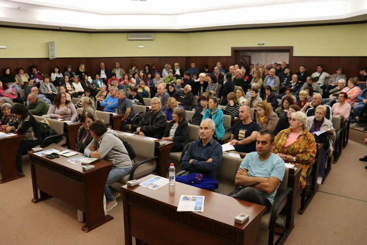 Силен интерес на разясненията за саниране в Хасково, организират втора среща