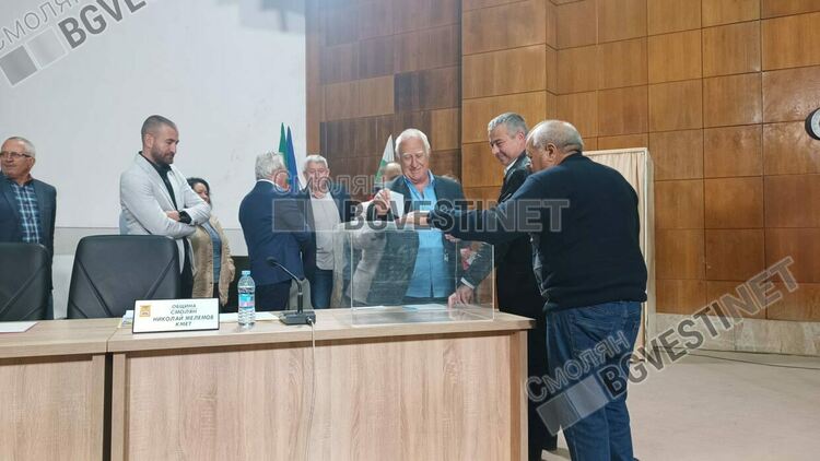 Удостоиха Светозар Казанджиев със званието  "Почетен гражданин на Смолян"