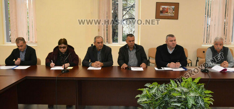 Общини настояха за по-стриктно снегопочистване и асфалтиране след ВиК аварии