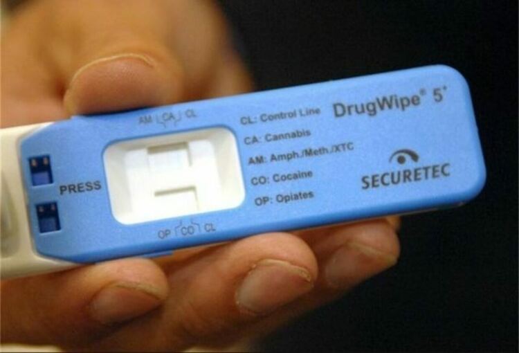 Двама задържани,шофирали пияни