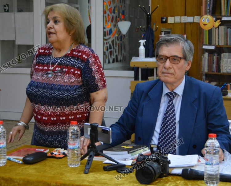 Светът на твореца в слово, картини и музика представя д-р Драгомир Мирчев