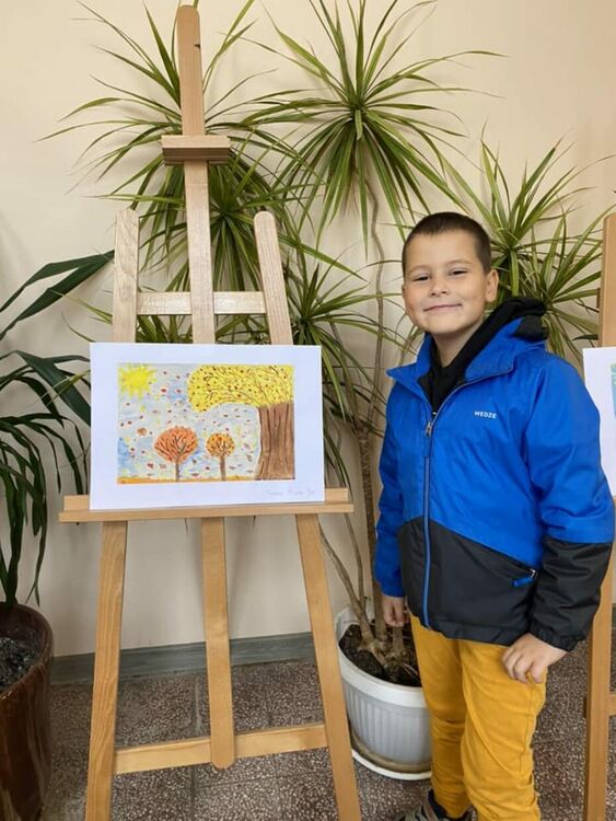 Хлапета подредиха изложба "Златна есен"