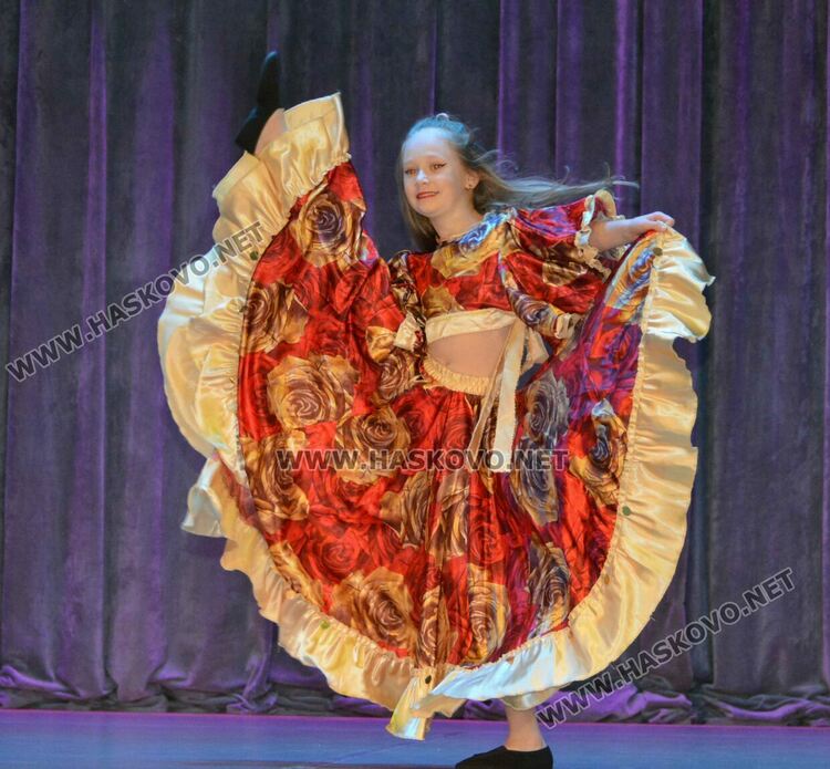 300 млади таланти в двудневния Арт фестивал „Фантазия“ в Хасково