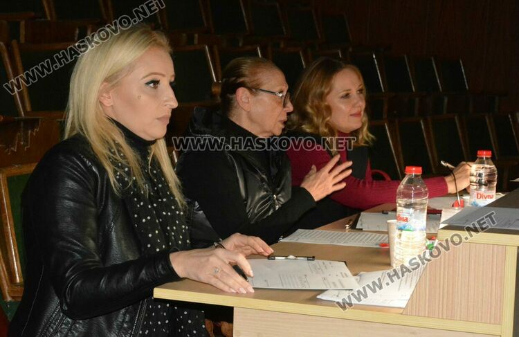 300 млади таланти в двудневния Арт фестивал „Фантазия“ в Хасково