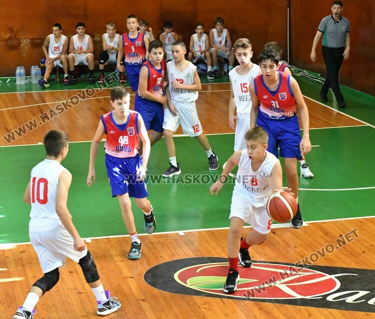 Юношите на баскетболния „Хасково“ със страхотен обрат пред собствена публика