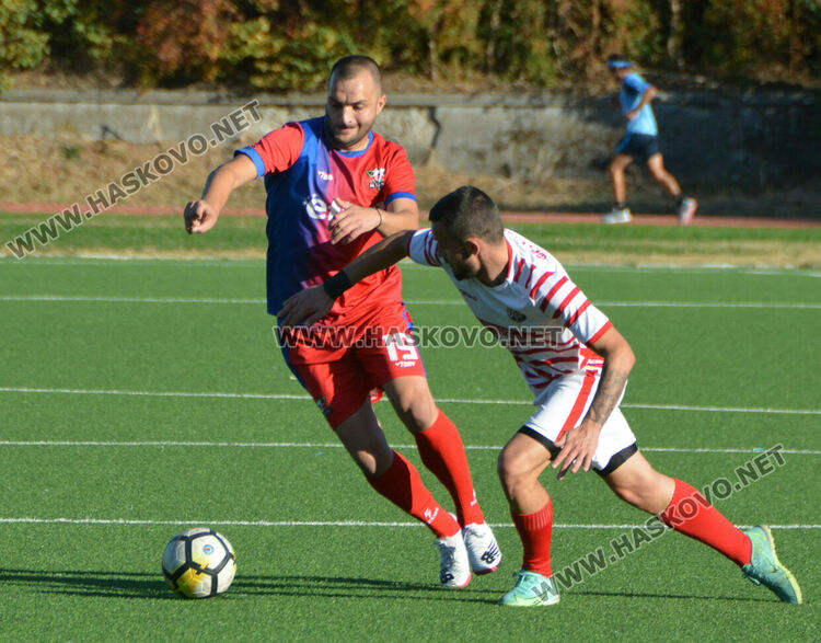 Прекратиха мач от Областната група заради спречкване в Хасково