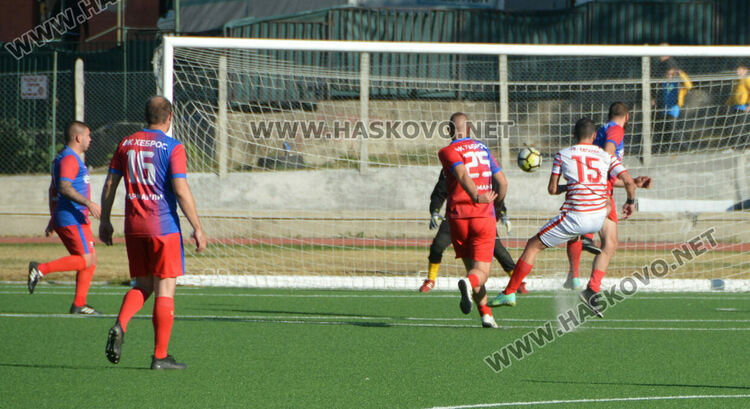 Прекратиха мач от Областната група заради спречкване в Хасково