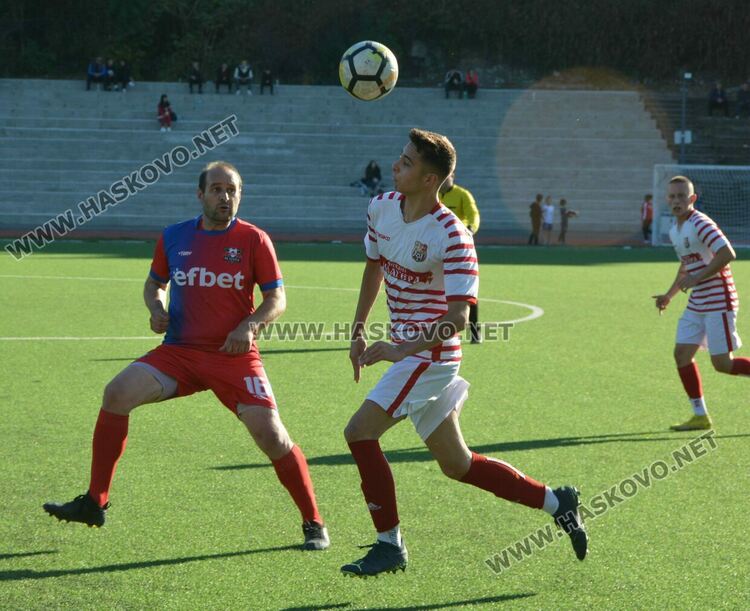 Прекратиха мач от Областната група заради спречкване в Хасково