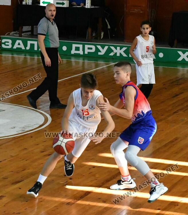 Юношите на баскетболния „Хасково“ със страхотен обрат пред собствена публика