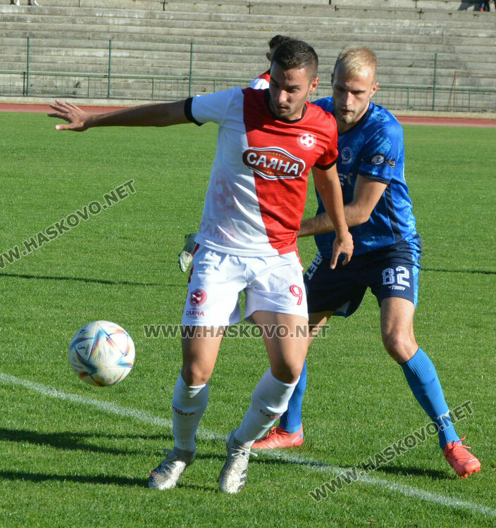 „Саяна Хасково“ изпусна „Черноморец“