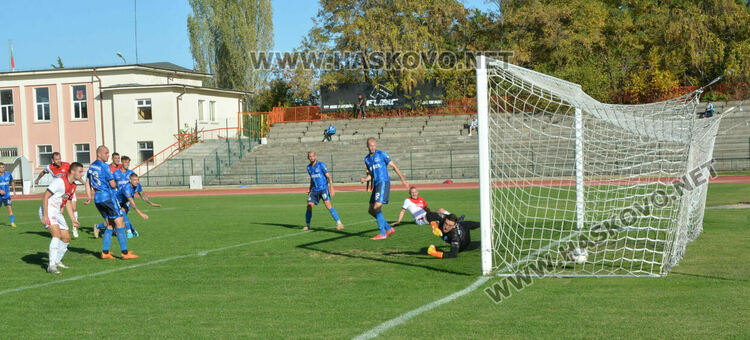 „Саяна Хасково“ изпусна „Черноморец“