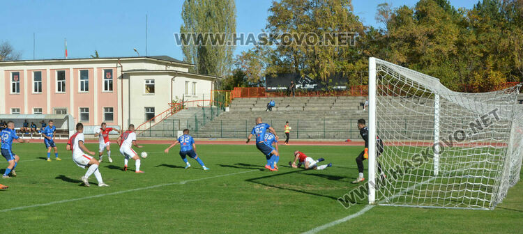 „Саяна Хасково“ изпусна „Черноморец“