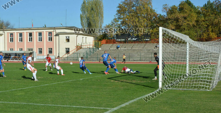 „Саяна Хасково“ изпусна „Черноморец“