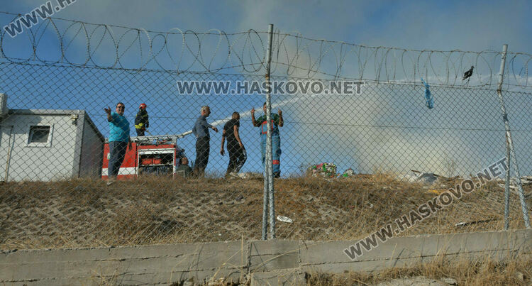 Пламна сметището край Гарваново