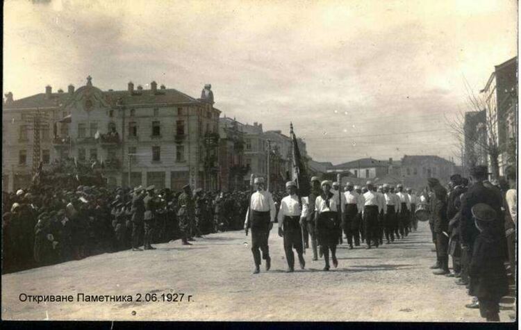 Паметникът в Хасково е първият на незнайния войн открит в страната