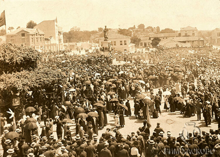 Паметникът в Хасково е първият на незнайния войн открит в страната
