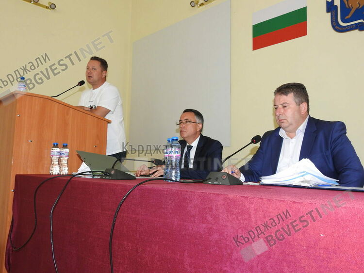 Точката за прекрояване на Синята зона в Кърджали не мина на сесия на местния парламент