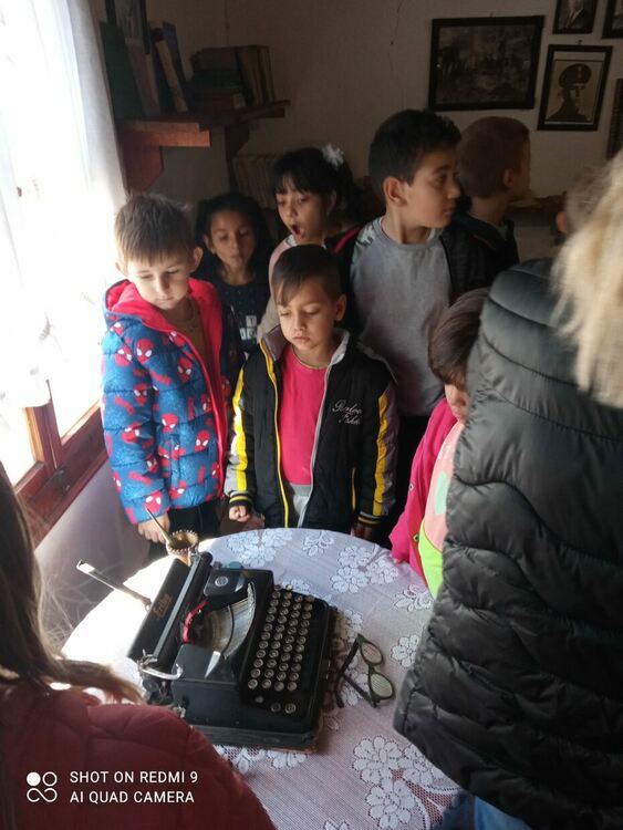 Деца от Дебър "изследваха" места, на които се съхранява българския дух