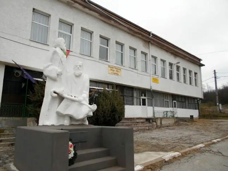 Читалищен секретар в брезнишко село е избрана за съвременен будител