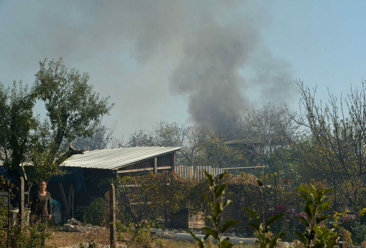 Две постройки изгоряха в пожар във вилна зона „Куба“