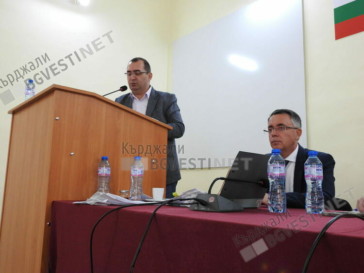 д-р Сезгин Бекир