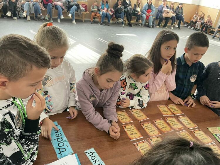 Димитровградско и карловско училище в общ открит урок