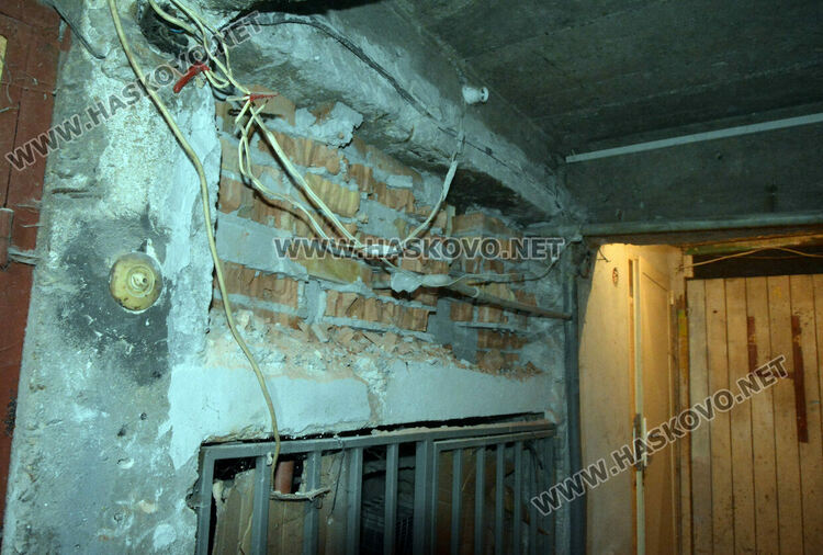 30 000 евро и 30 000 лева са задигнати от чейндж бюрото в Хасково