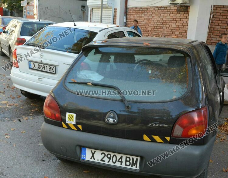 КАТ глоби водача на Форда, не осигурил предимство и блъснал кола на МВР