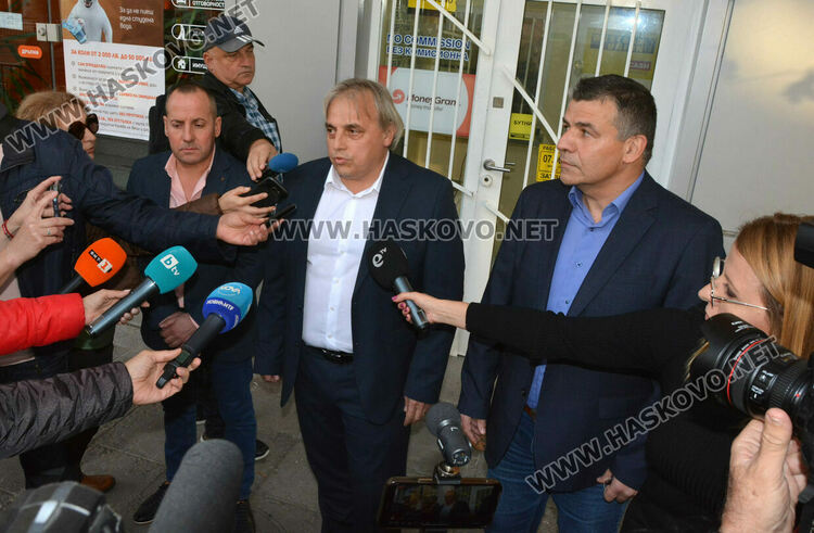 30 000 евро и 30 000 лева са задигнати от чейндж бюрото в Хасково