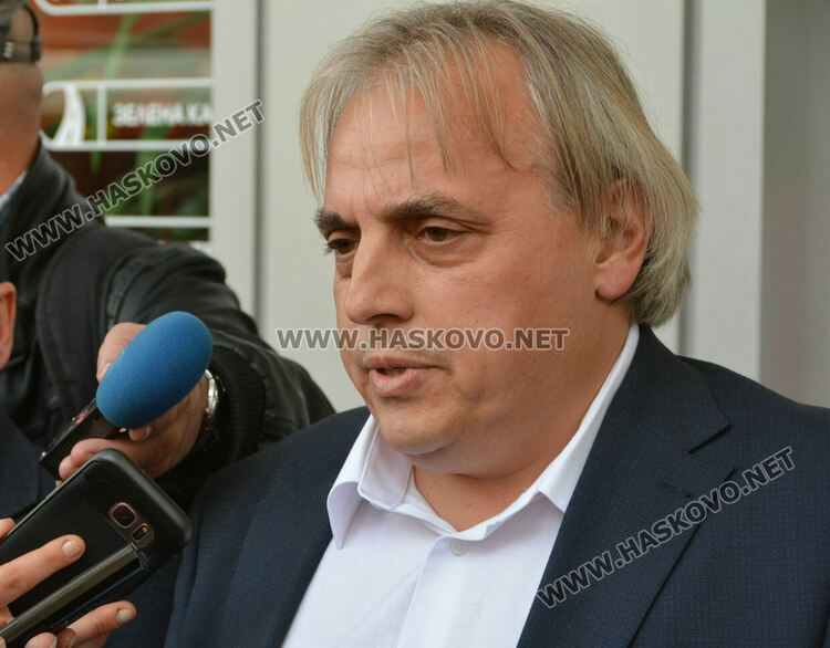 30 000 евро и 30 000 лева са задигнати от чейндж бюрото в Хасково