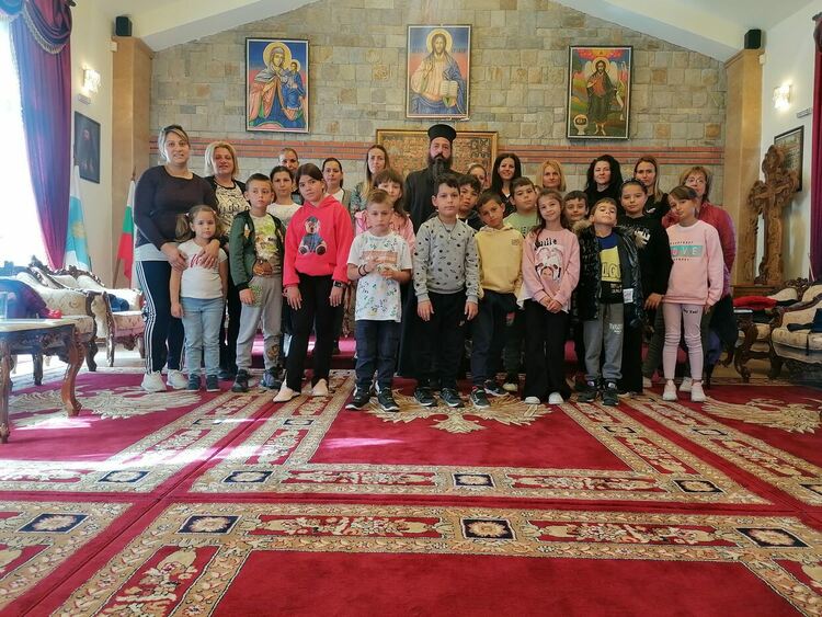 Златаровчета бяха на тридневен поклоннически лагер