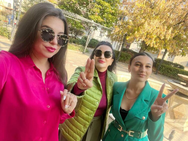 Боряна Гунчева, Адриана Добрева и Елван Хамди