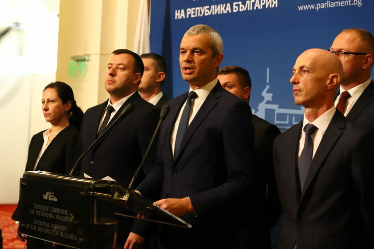 "Възраждане" иска президентът да свика референдум за членството на България в еврозоната