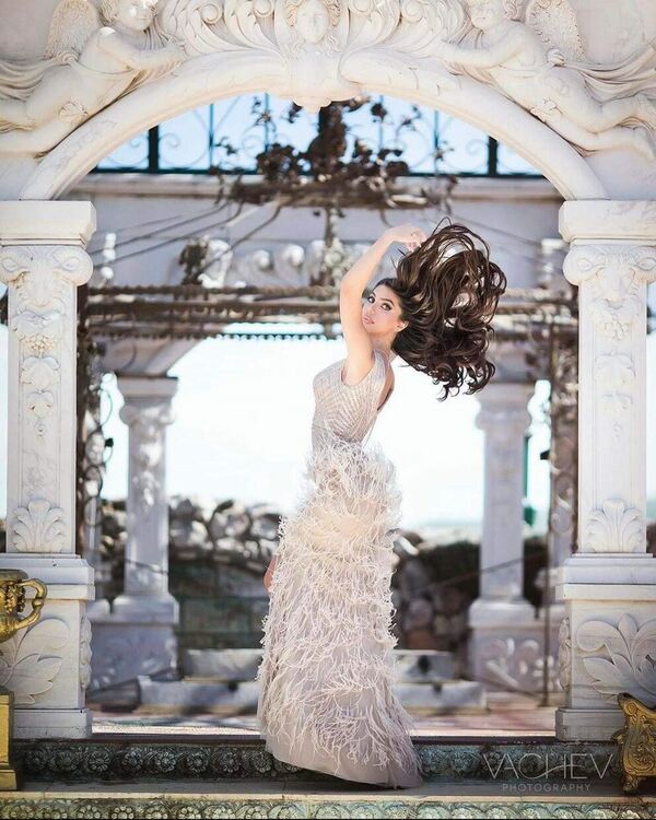 Алейна Ембие