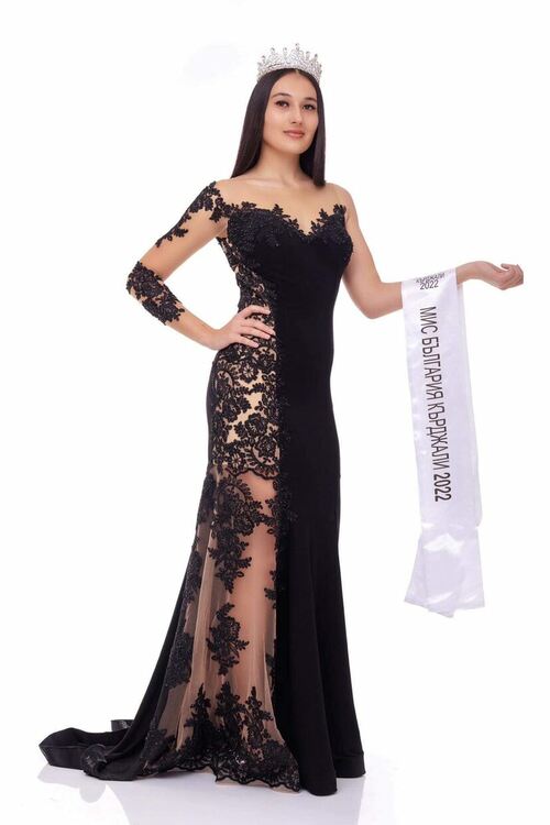 Елван Хамди