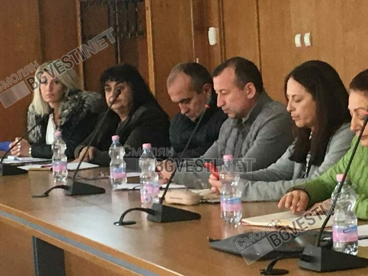 Асфалтирането на ул."Кольо Фичето" в Смолян скара институции и строители