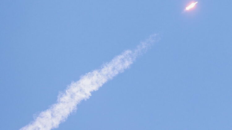 Испания затвори за кратко въздушното си пространство заради падащата китайска ракета