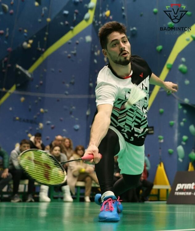 Даниел Николов