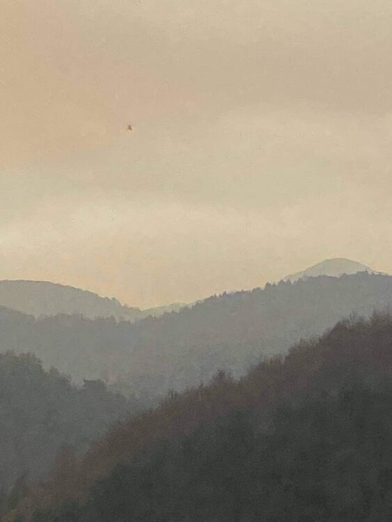 14 км е фронтът на пожара на вр.Вейката тази сутрин