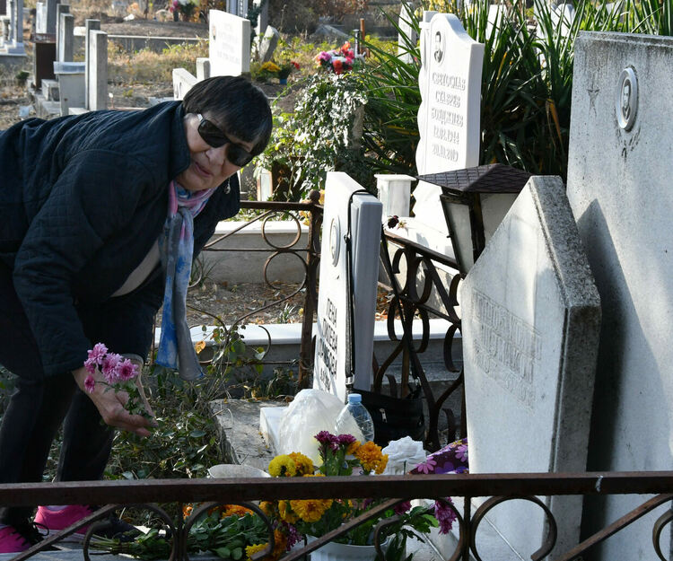 Днес е Архенгелова задушница