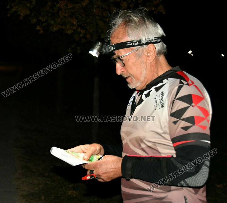 Започна нощният старт на спринта за Приз Хасково